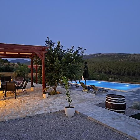 Guest House "The View" - With A Pool Donje Polje Екстериор снимка