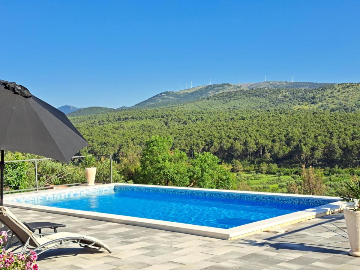 Guest House "The View" - With A Pool Donje Polje Екстериор снимка